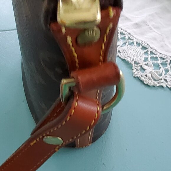 Louis Vuitton Drouot Crossbody Handbag - Picture 12 of 16